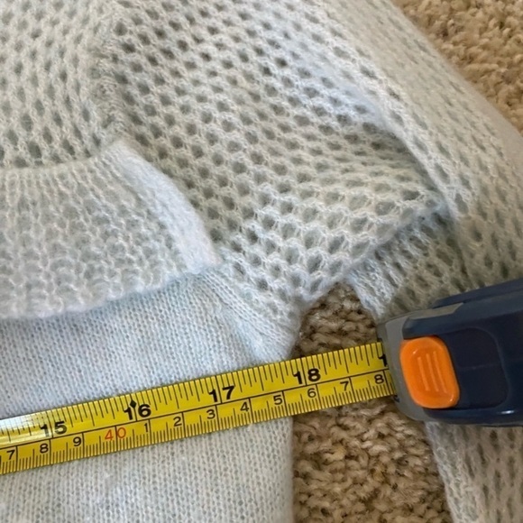 White & Warren women’s Ruffle Cashmere Sweater Size S/M Light Teal Crewneck - Picture 6 of 6